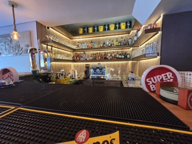 Loja para Trespasse em Rio de Mouro Foto 17