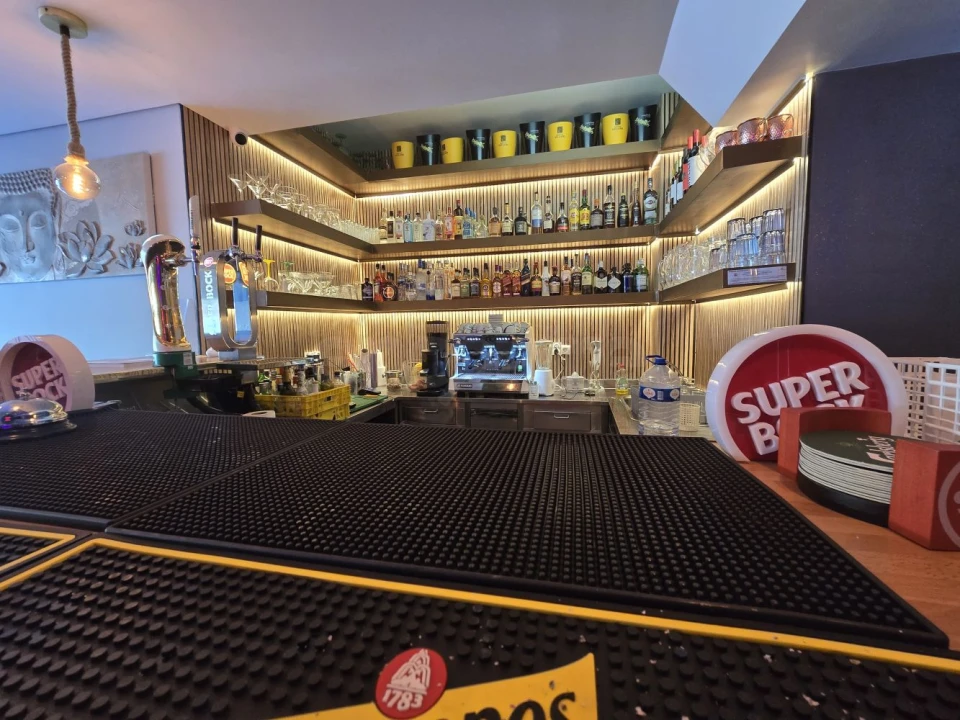 Loja para Trespasse em Rio de Mouro Foto 17