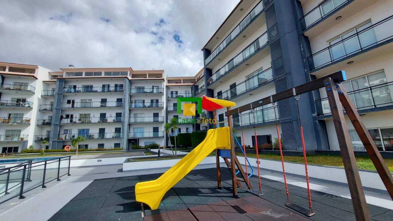 Apartamento T0 para Venda em Caniço Foto 3