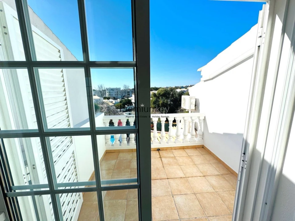 Moradia T4 para Venda em Albufeira e Olhos de Água Foto 24