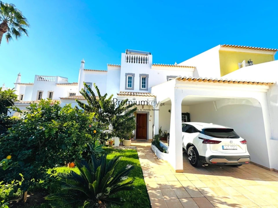 Moradia T4 para Venda em Albufeira e Olhos de Água Foto 4
