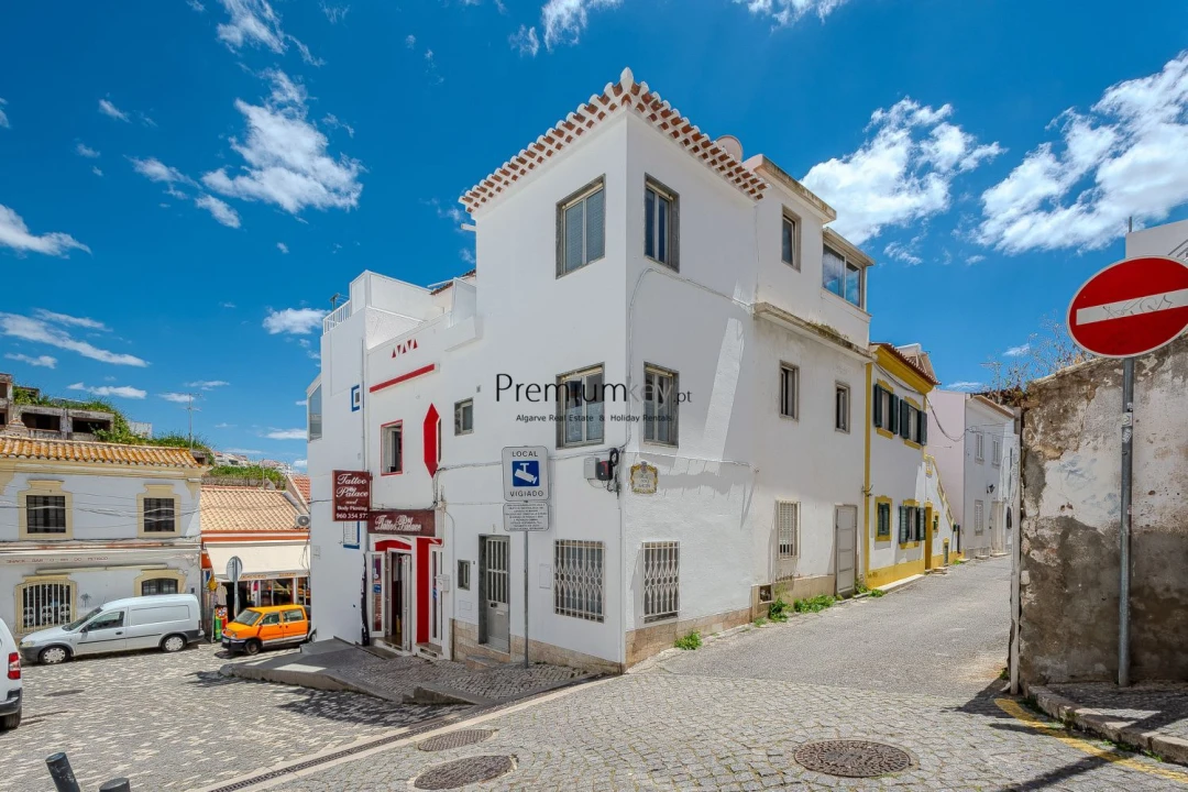 Moradia T2 para Venda em Albufeira e Olhos de Água Foto 1