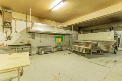 Loja para Venda em Curral das Freiras