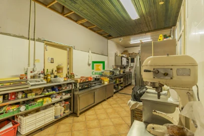 Loja para Venda em Curral das Freiras