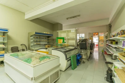 Loja para Venda em Curral das Freiras