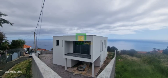 Moradia T3 para Venda em Prazeres
