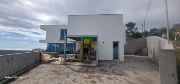 Moradia T3 para Venda em Prazeres