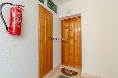 Apartamento T1 para Venda em Guia