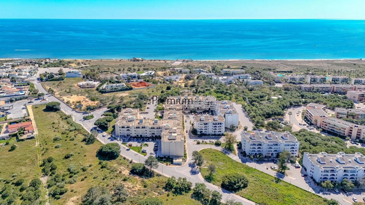 Apartamento T1 para Venda em Guia Foto 40