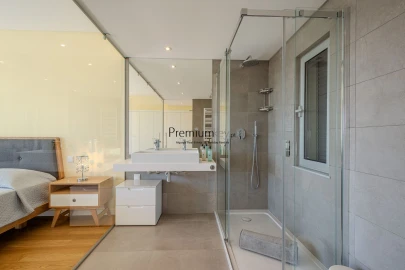 Moradia T3 para Venda em Albufeira e Olhos de Água