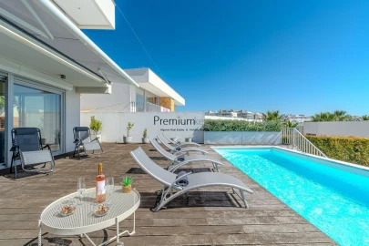 Moradia T3 para Venda em Albufeira e Olhos de Água