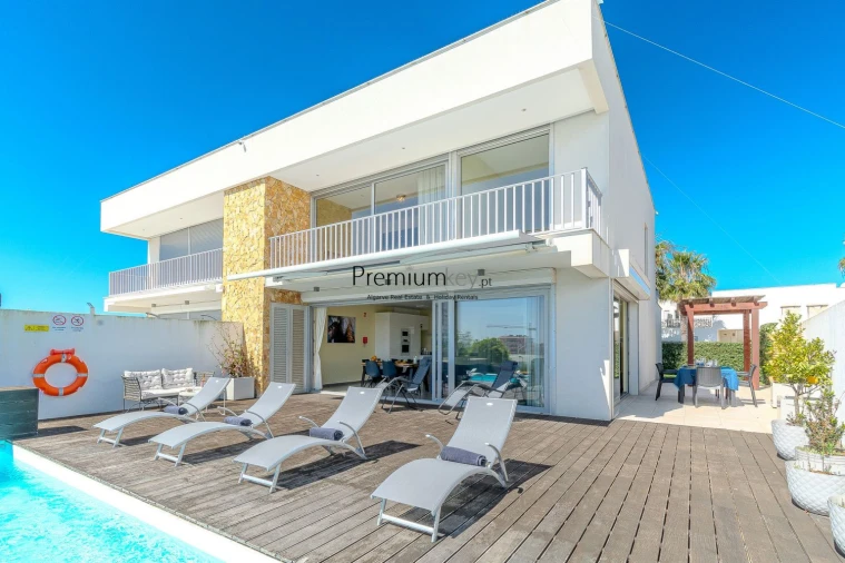 Moradia T3 para Venda em Albufeira e Olhos de Água Foto 2