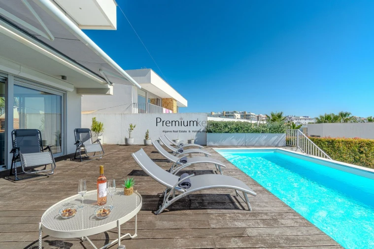 Moradia T3 para Venda em Albufeira e Olhos de Água Foto 3