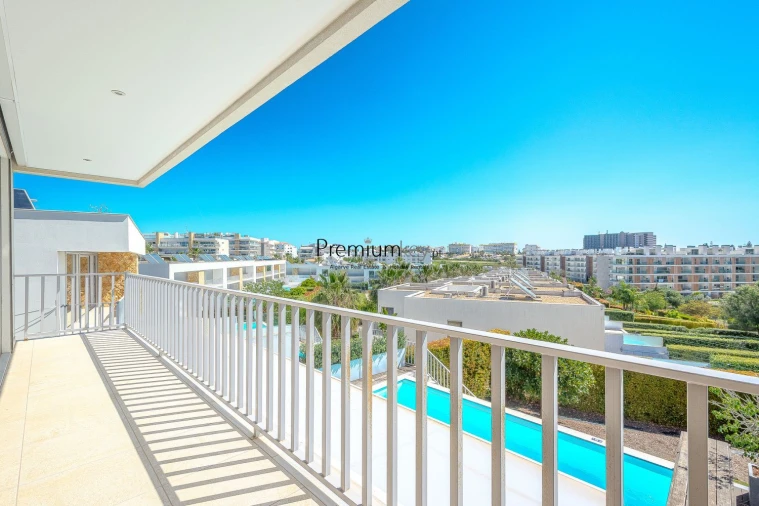 Moradia T3 para Venda em Albufeira e Olhos de Água Foto 35