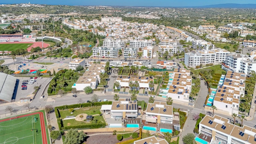 Moradia T3 para Venda em Albufeira e Olhos de Água Foto 51