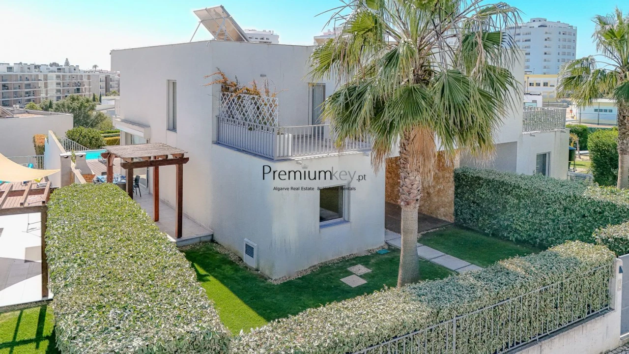 Moradia T3 para Venda em Albufeira e Olhos de Água Foto 41