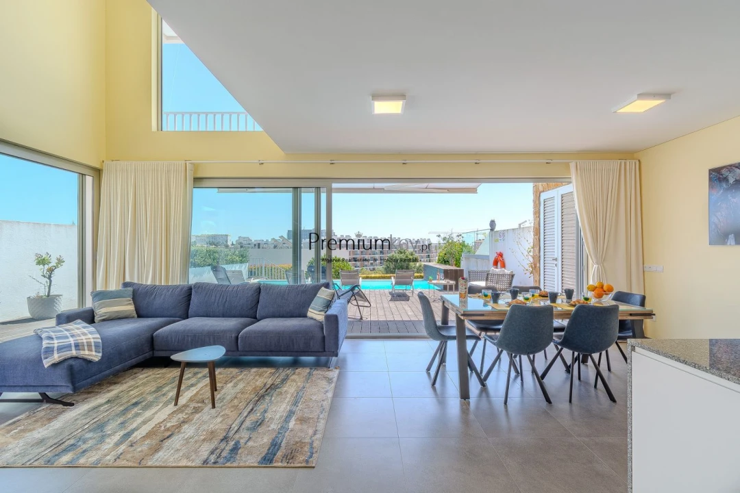 Moradia T3 para Venda em Albufeira e Olhos de Água Foto 10