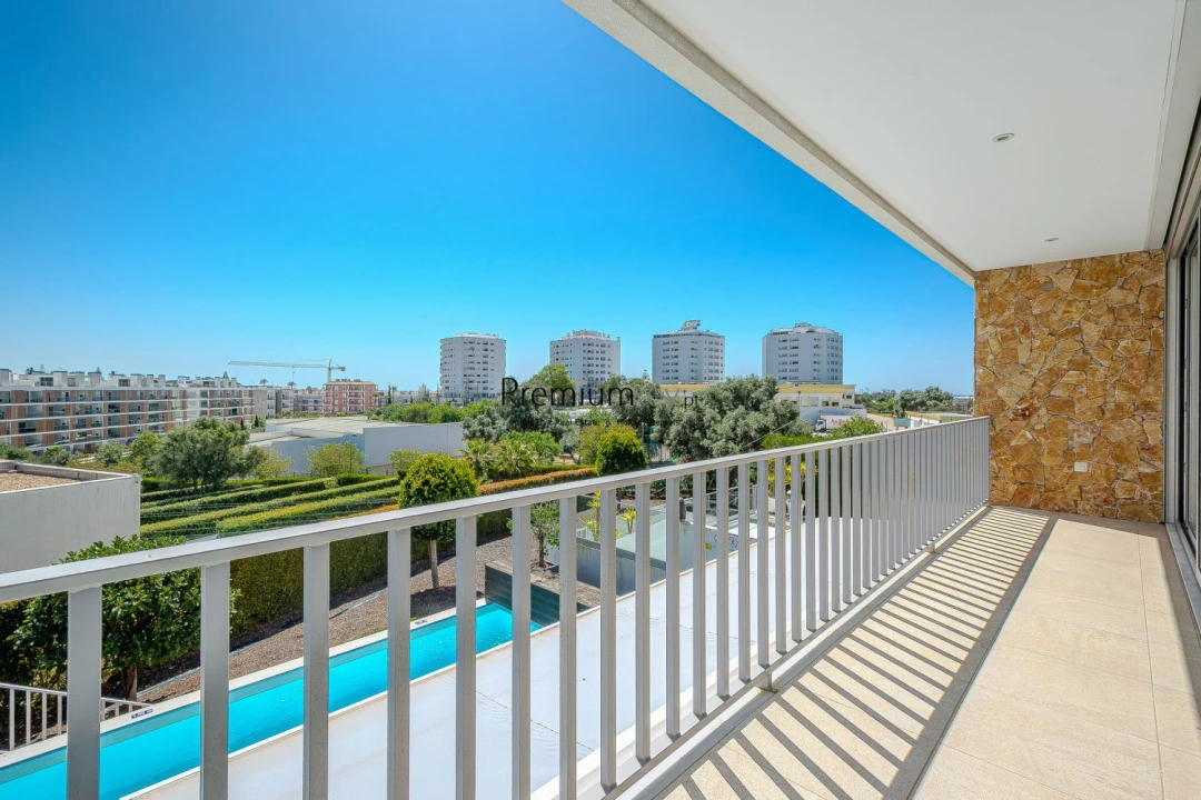 Moradia T3 para Venda em Albufeira e Olhos de Água Foto 36