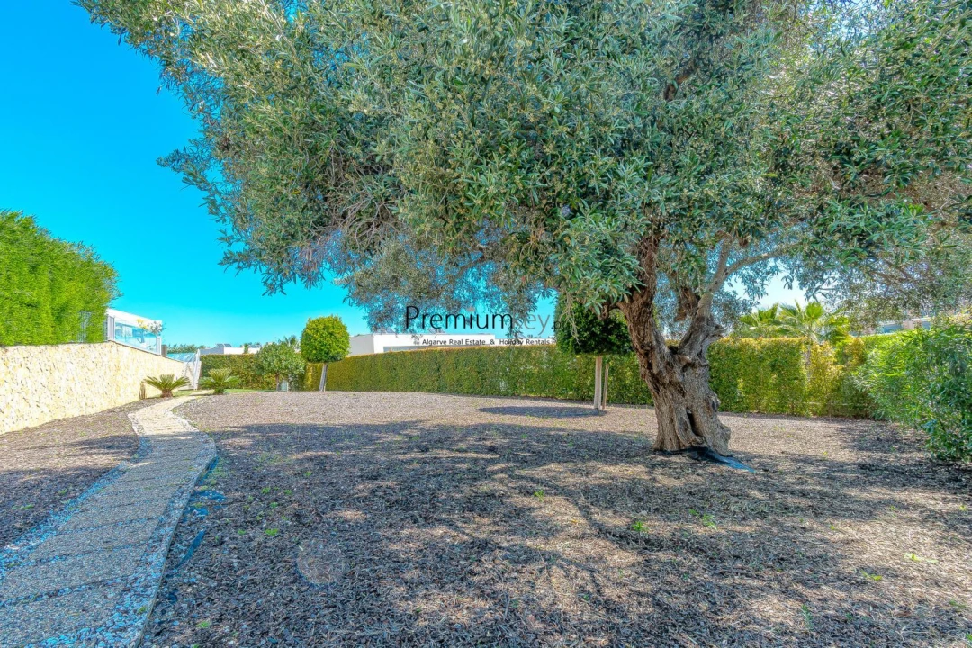 Moradia T3 para Venda em Albufeira e Olhos de Água Foto 45