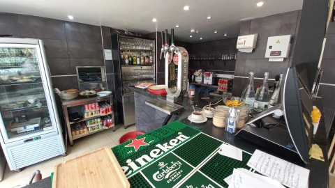 Loja para Trespasse em Alverca do Ribatejo e Sobralinho