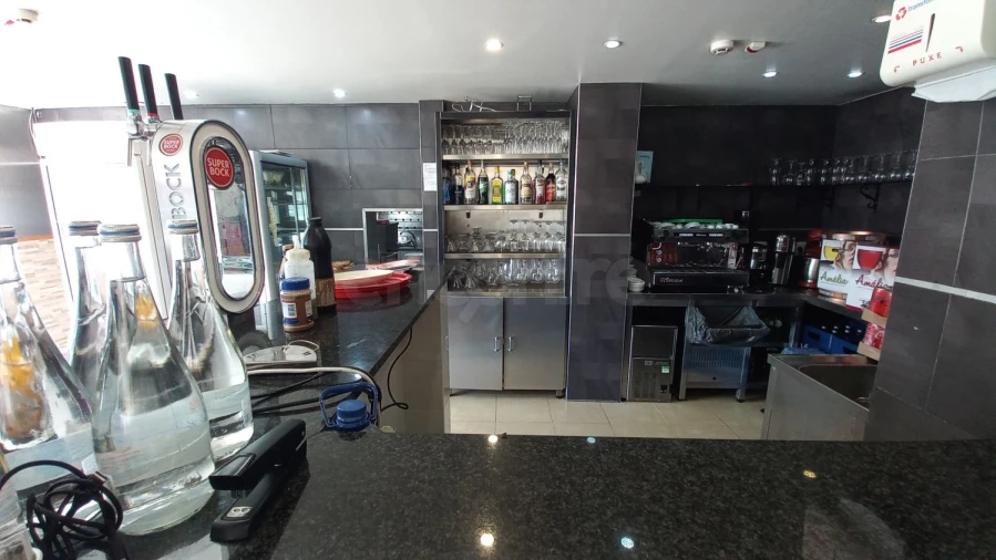 Loja para Trespasse em Alverca do Ribatejo e Sobralinho Foto 16