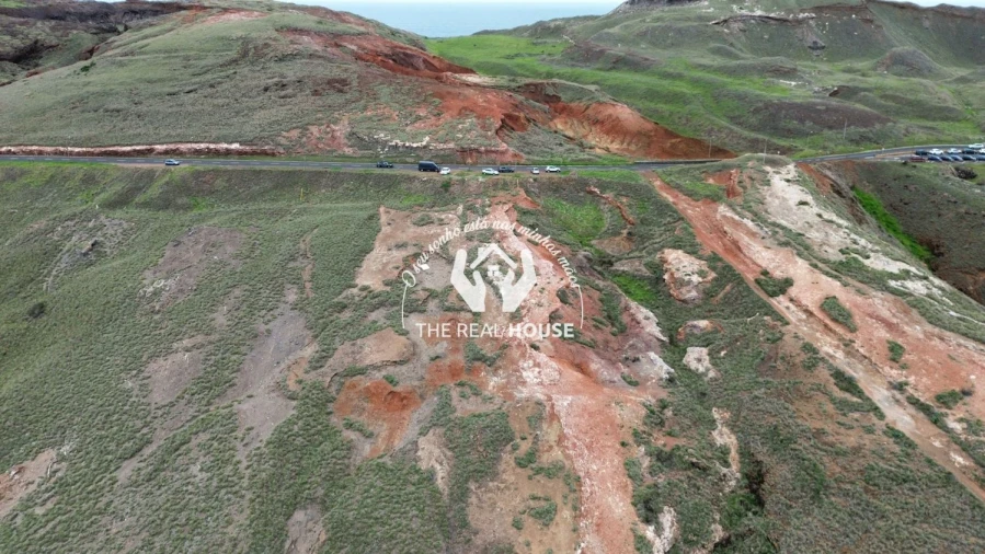 Terreno para Venda em Caniçal Foto 2