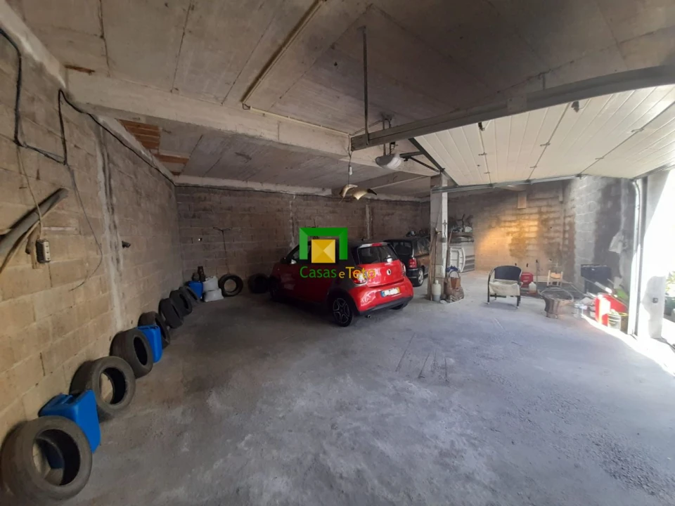 Terreno para Venda em Camara de Lobos Foto 1