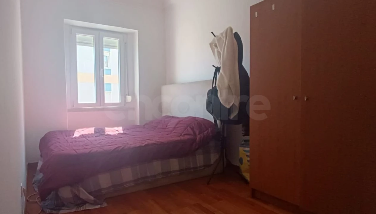 Apartamento T2 para Venda em Odivelas Foto 7