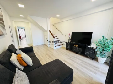 Moradia T3 para Venda em Albufeira e Olhos de Água