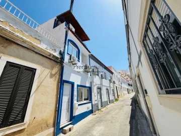 Moradia T3 para Venda em Albufeira e Olhos de Água