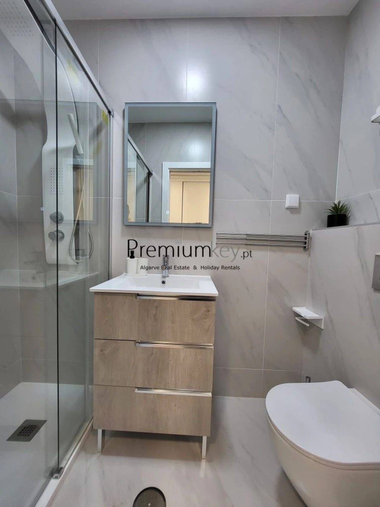 Moradia T3 para Venda em Albufeira e Olhos de Água Foto 32