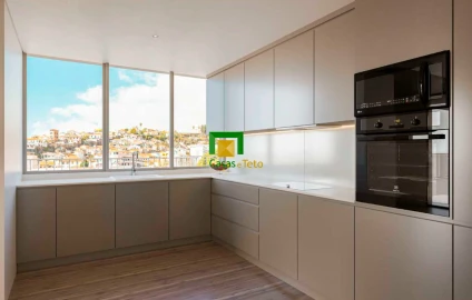Apartamento T4 para Venda em Funchal (Santa Luzia)