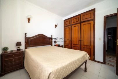 Apartamento T3 para Venda em Albufeira e Olhos de Água