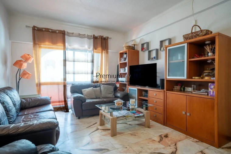 Apartamento T3 para Venda em Albufeira e Olhos de Água Foto 9