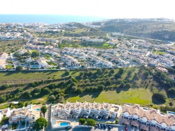 Moradia T2 para Venda em Albufeira e Olhos de Água