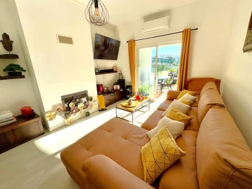 Moradia T2 para Venda em Albufeira e Olhos de Água