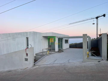Moradia T3 para Venda em Prazeres
