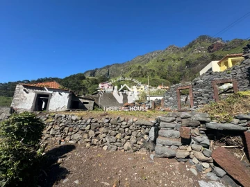 Moradia T5 para Venda em Serra de Agua