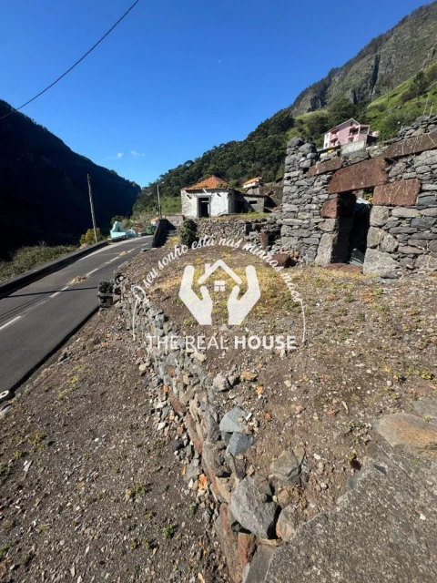 Moradia T5 para Venda em Serra de Agua