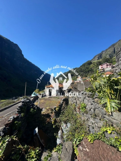 Moradia T5 para Venda em Serra de Agua