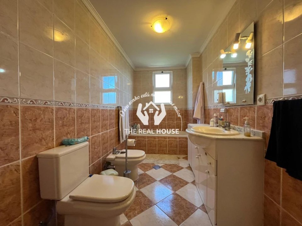 Moradia T3 para Venda em Caniço Foto 22