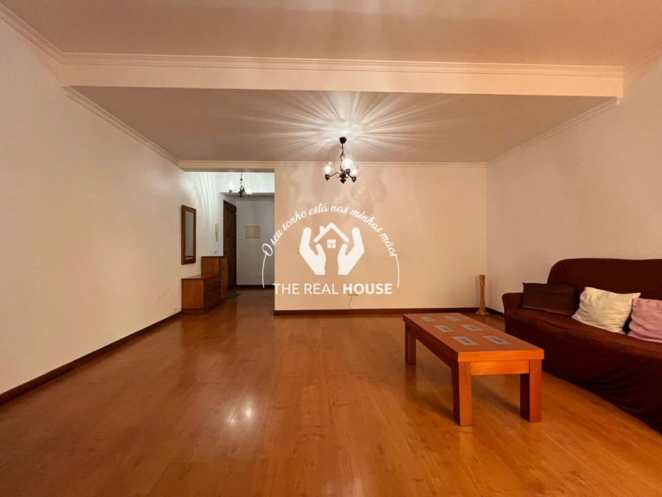 Moradia T3 para Venda em Caniço Foto 10