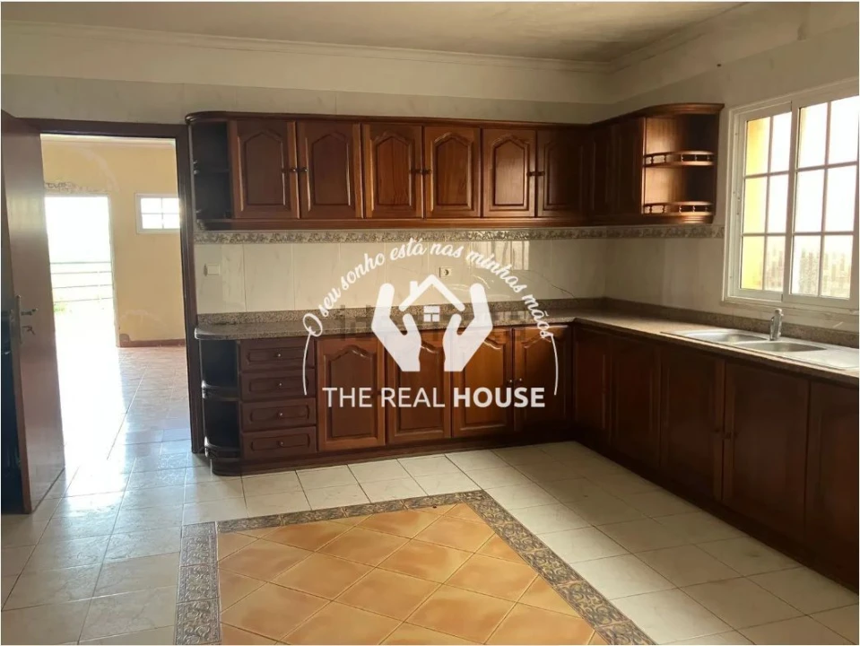 Moradia T3 para Venda em Canhas Foto 11