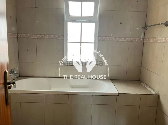 Moradia T3 para Venda em Canhas Foto 19