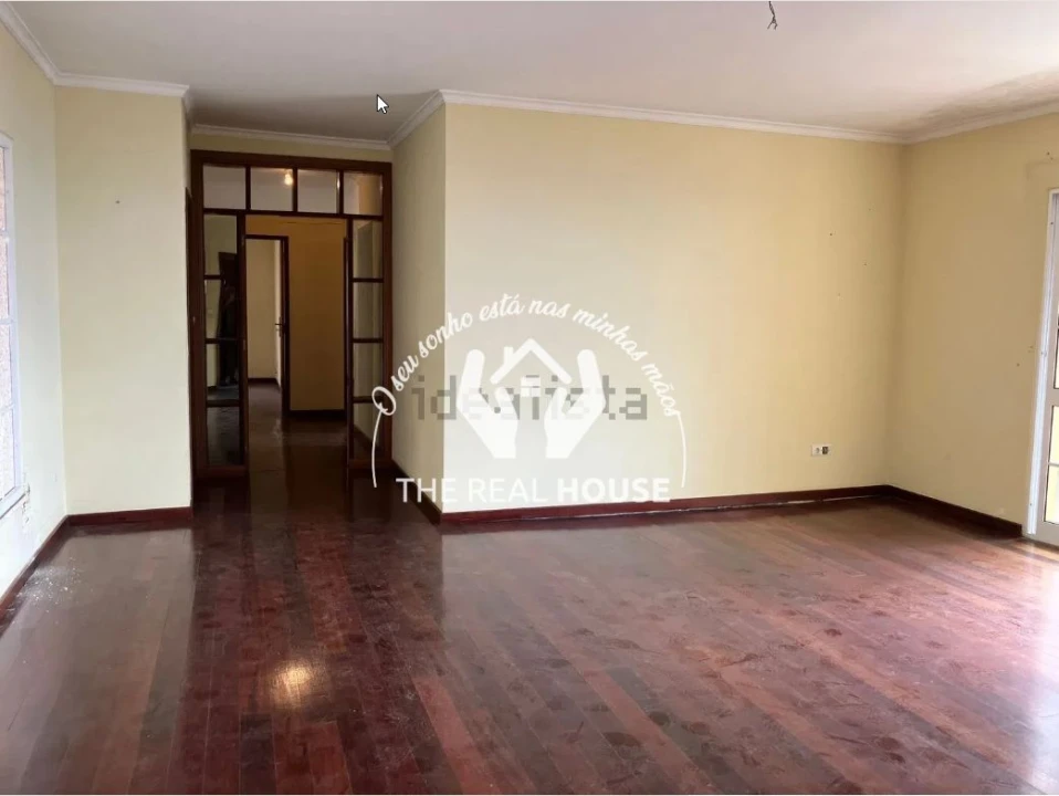 Moradia T3 para Venda em Canhas Foto 9