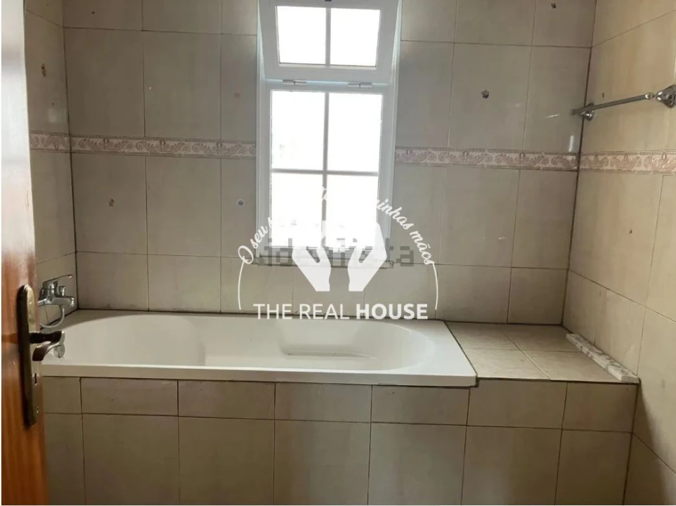 Moradia T3 para Venda em Canhas Foto 19