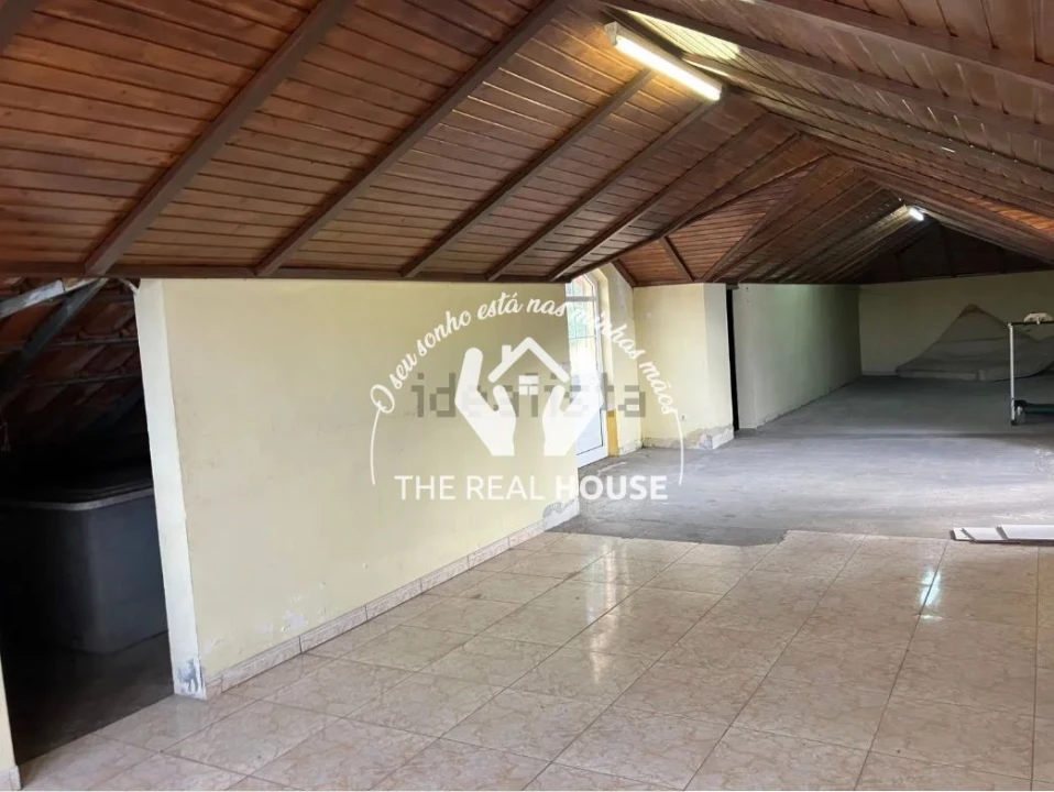 Moradia T3 para Venda em Canhas Foto 28