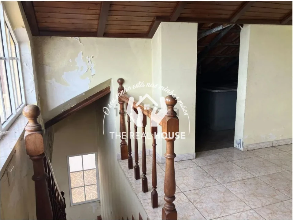 Moradia T3 para Venda em Canhas Foto 26