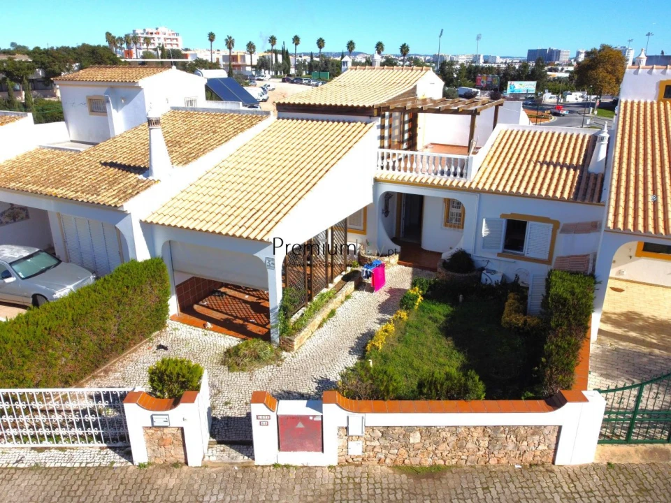 Moradia T5 para Venda em Albufeira e Olhos de Água Foto 8