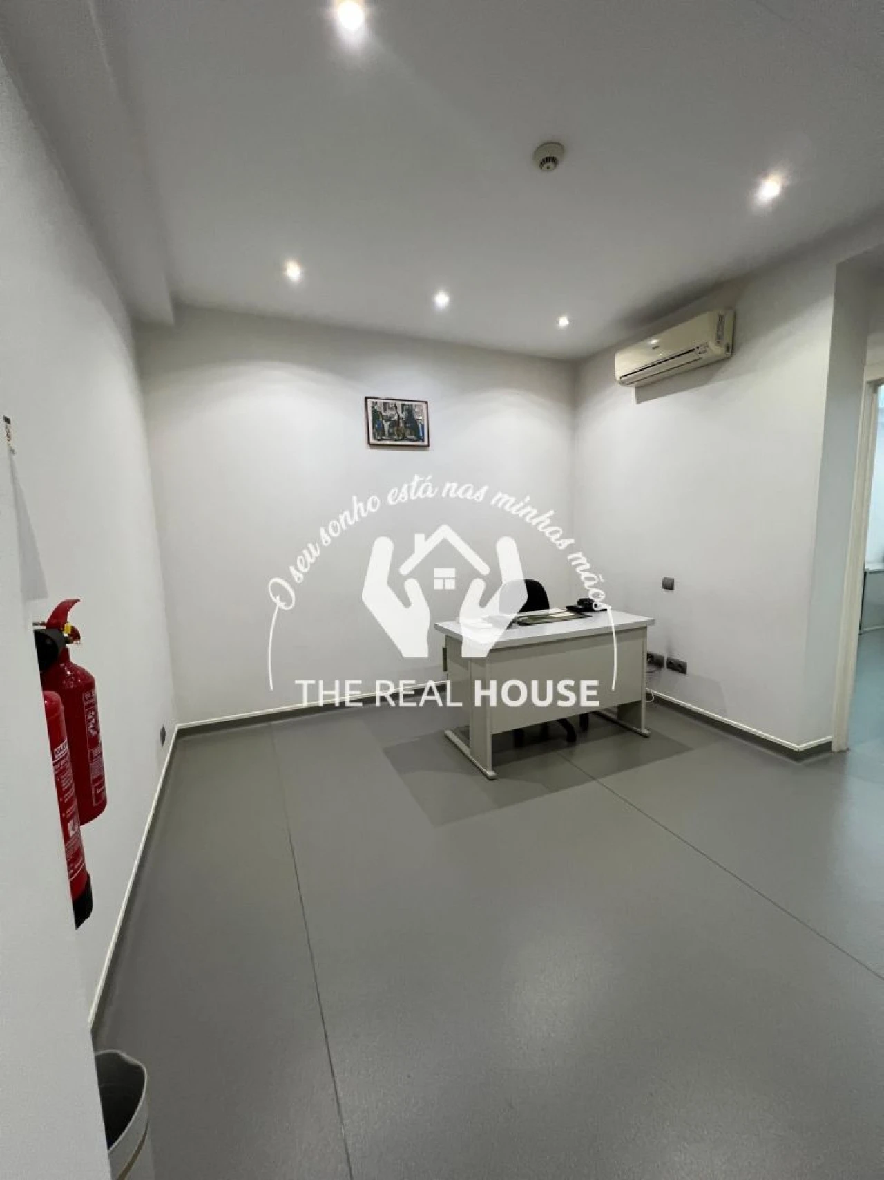 Loja para Arrendamento em Funchal (Santa Luzia) Foto 3